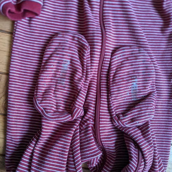 Gymboree Raindeer Footed Sleeper - Picture 3 of 5